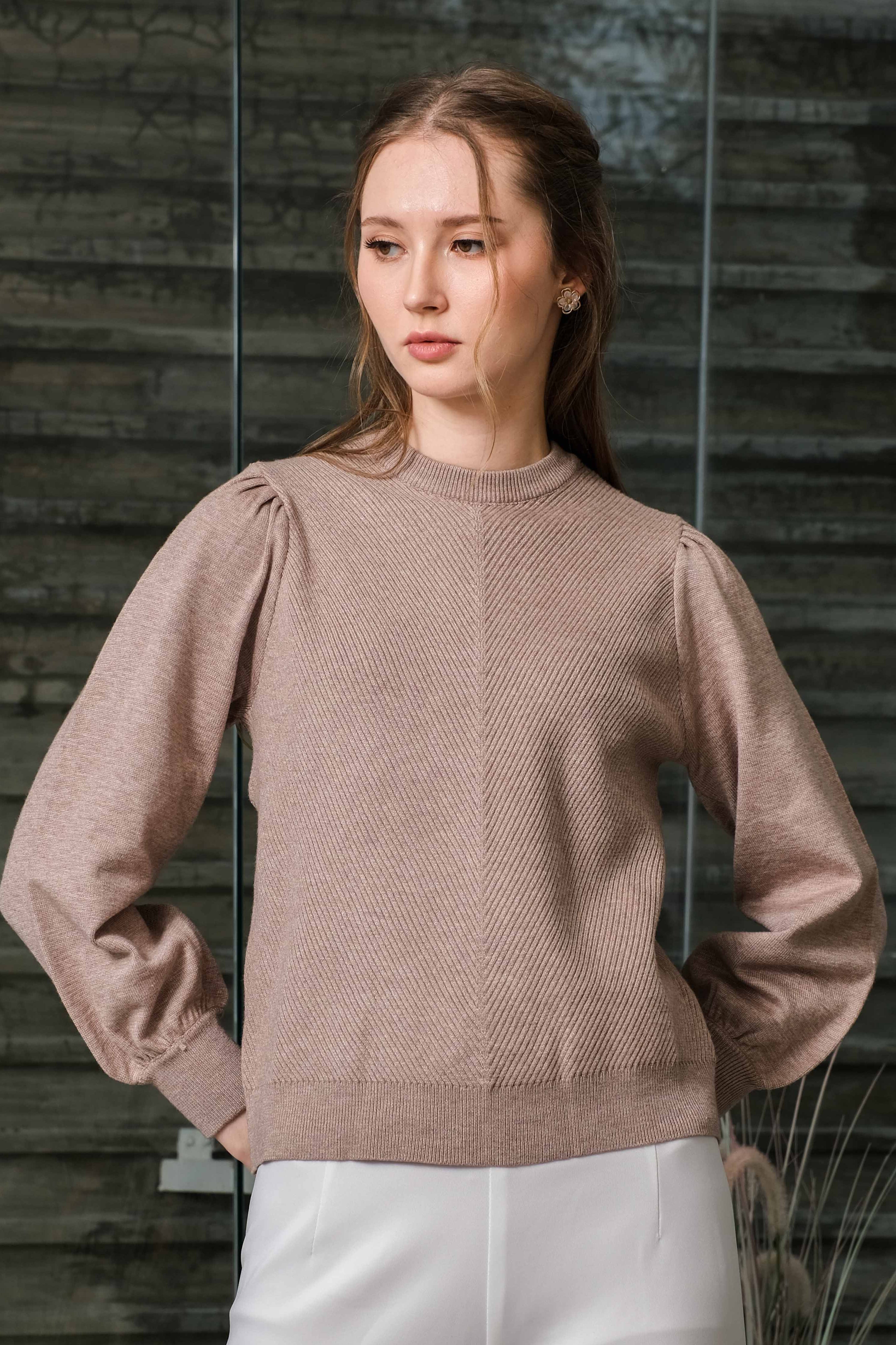 Asiro Yevi Top Knitwear