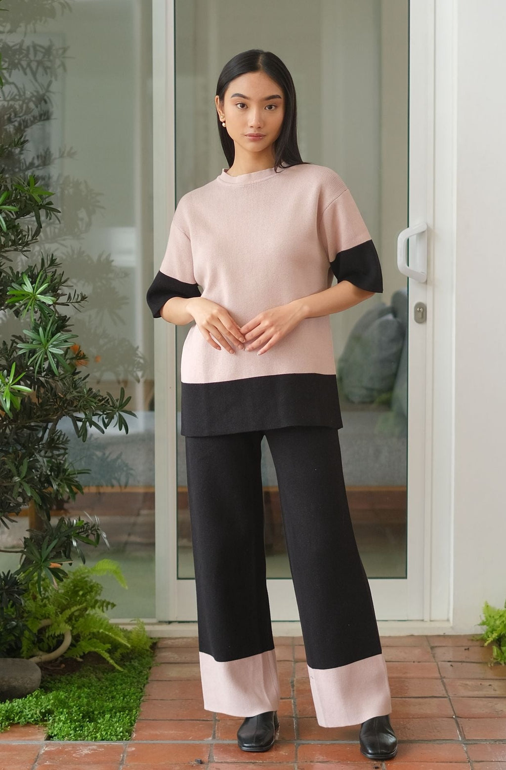 Naomi Knitted Blouse Dusty Pink Anneth Knitted Pants Black