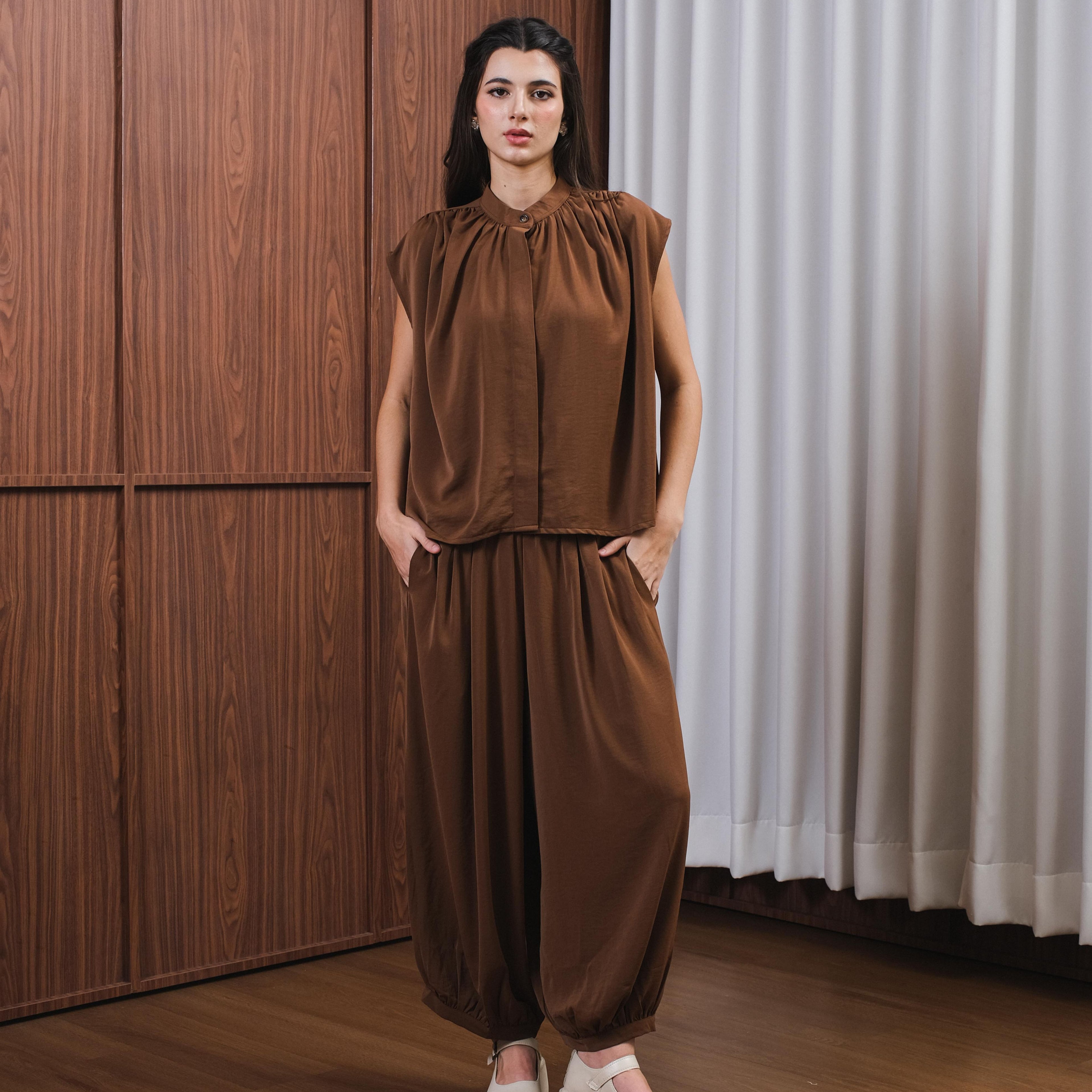 Asiro Sara One Set