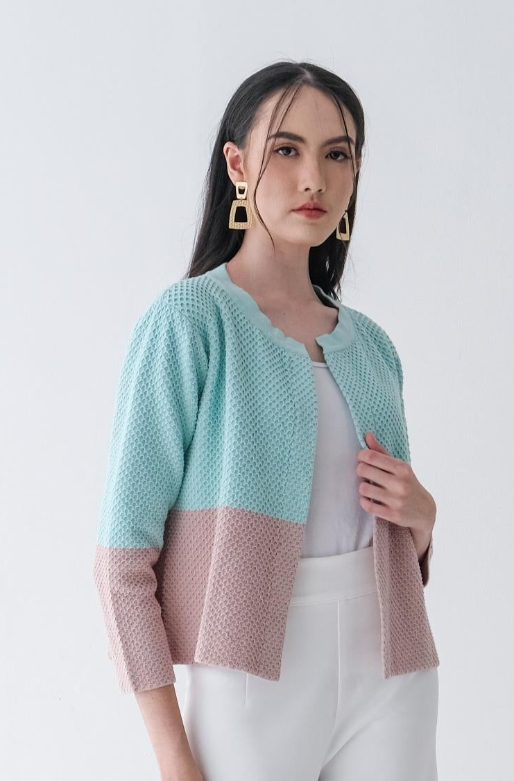 Riela Knitted Outwear Atasan Wanita