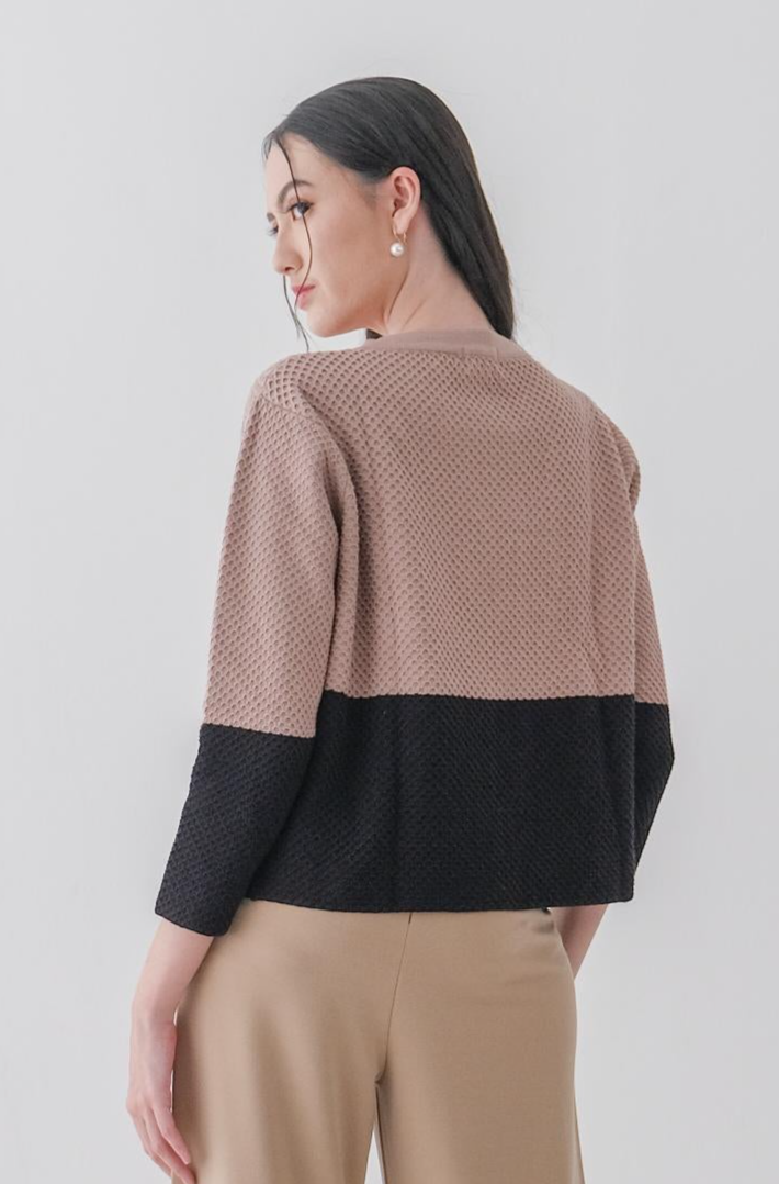 Riela Knitted Outwear Atasan Wanita