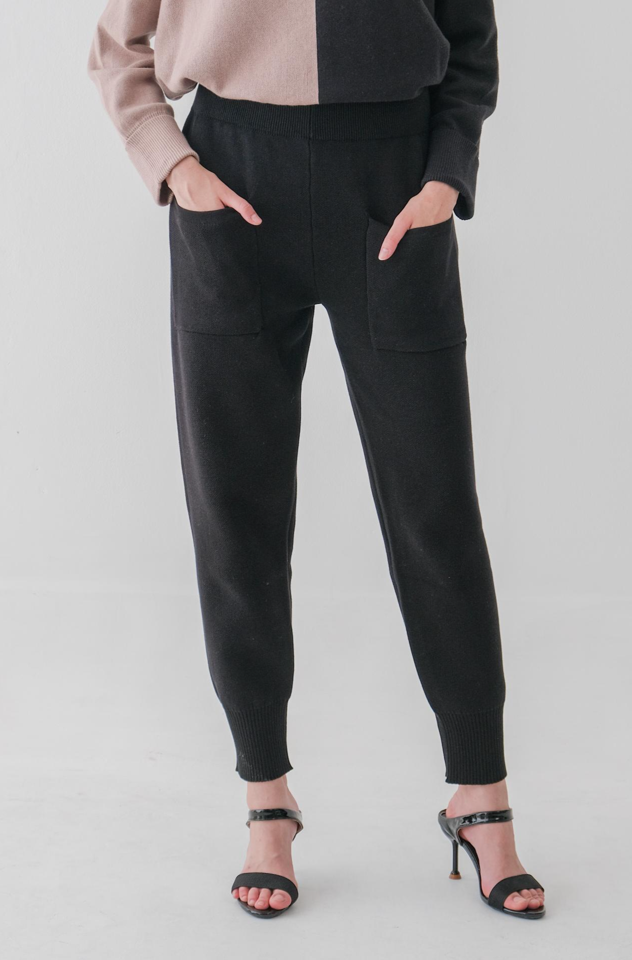 Abel Knitted Pants Celana Wanita