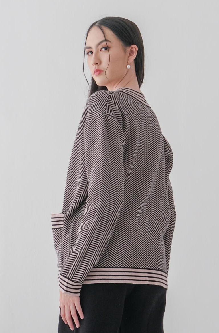 Linn Knitted Outerwear Atasan Wanita