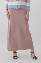 Load image into Gallery viewer, Zeva Knitted Skirt Rok Wanita
