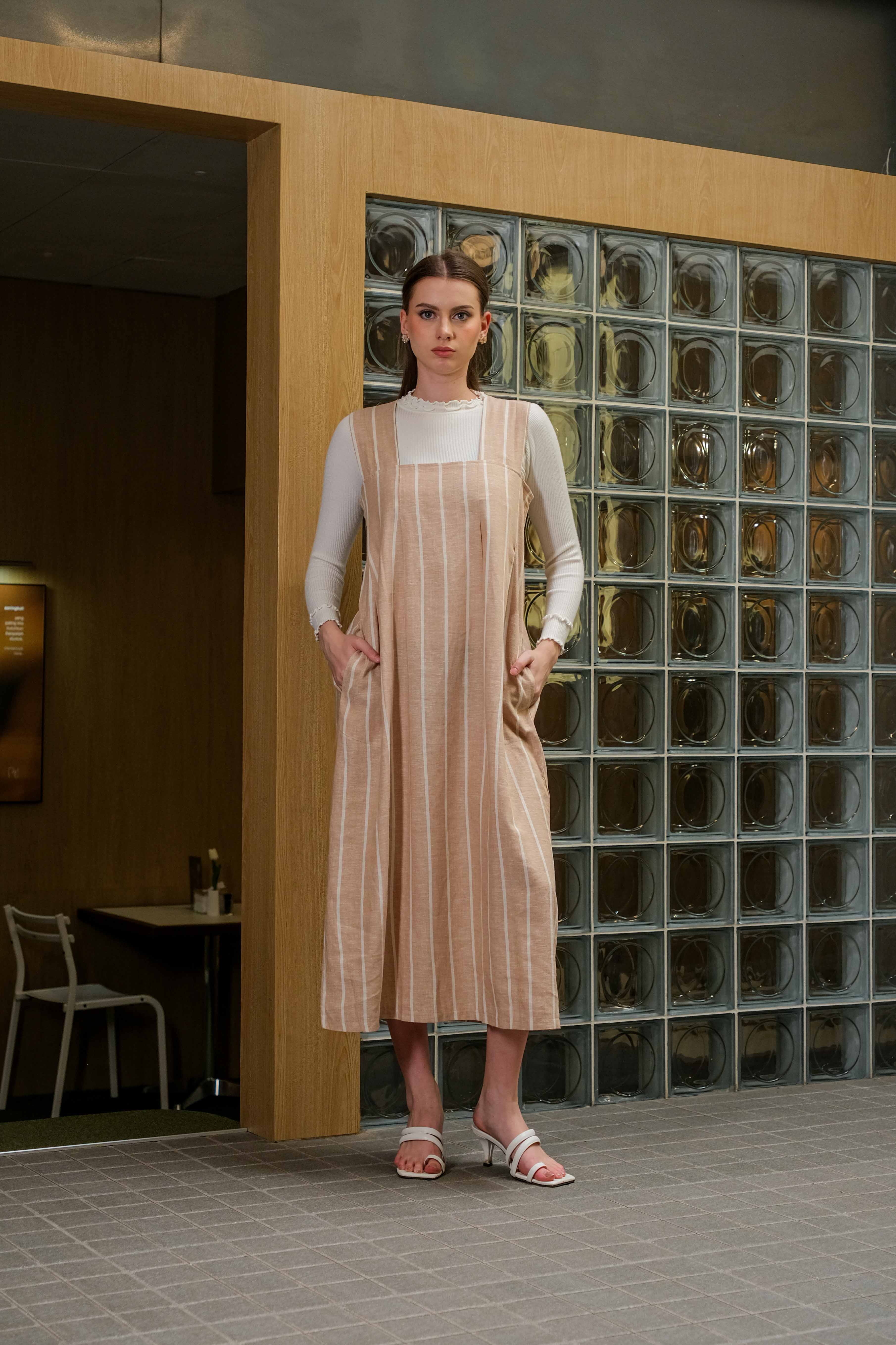 Asiro Caddy Dress