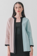 Load image into Gallery viewer, Razeta Knitted Outerwear Atasan Wanita
