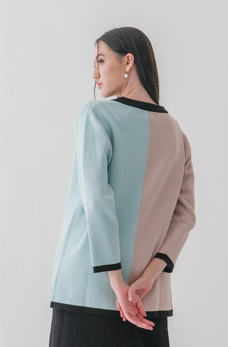 Razeta Knitted Outerwear Atasan Wanita