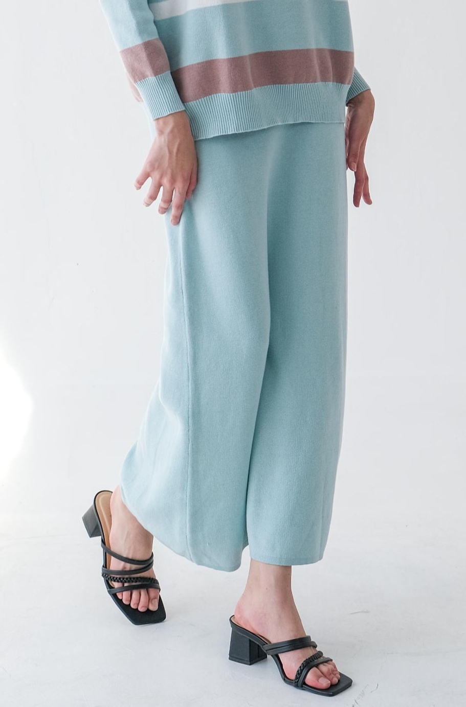 Zeva Knitted Skirt Rok Wanita