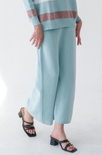 Load image into Gallery viewer, Zeva Knitted Skirt Rok Wanita
