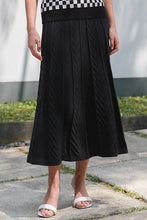 Load image into Gallery viewer, Asiro Elvina Knitted Skirt Black Rok Wanita
