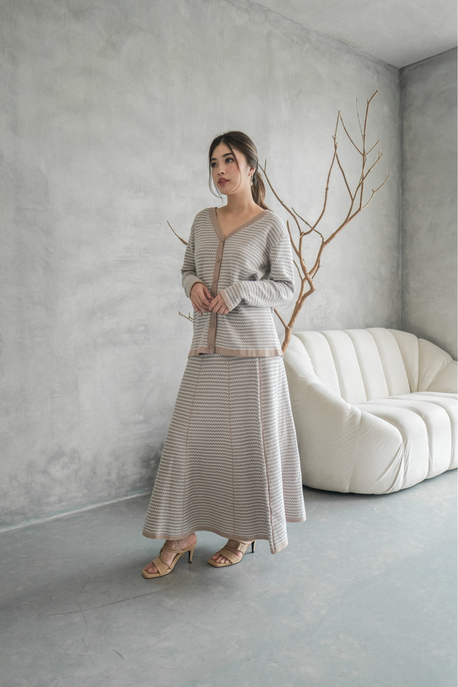 Chiyo Blouse Akira Skirt Knitted set