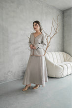 Load image into Gallery viewer, Chiyo Blouse Akira Skirt Knitted set
