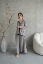 Load image into Gallery viewer, Chiyo Blouse Akira Skirt Knitted set
