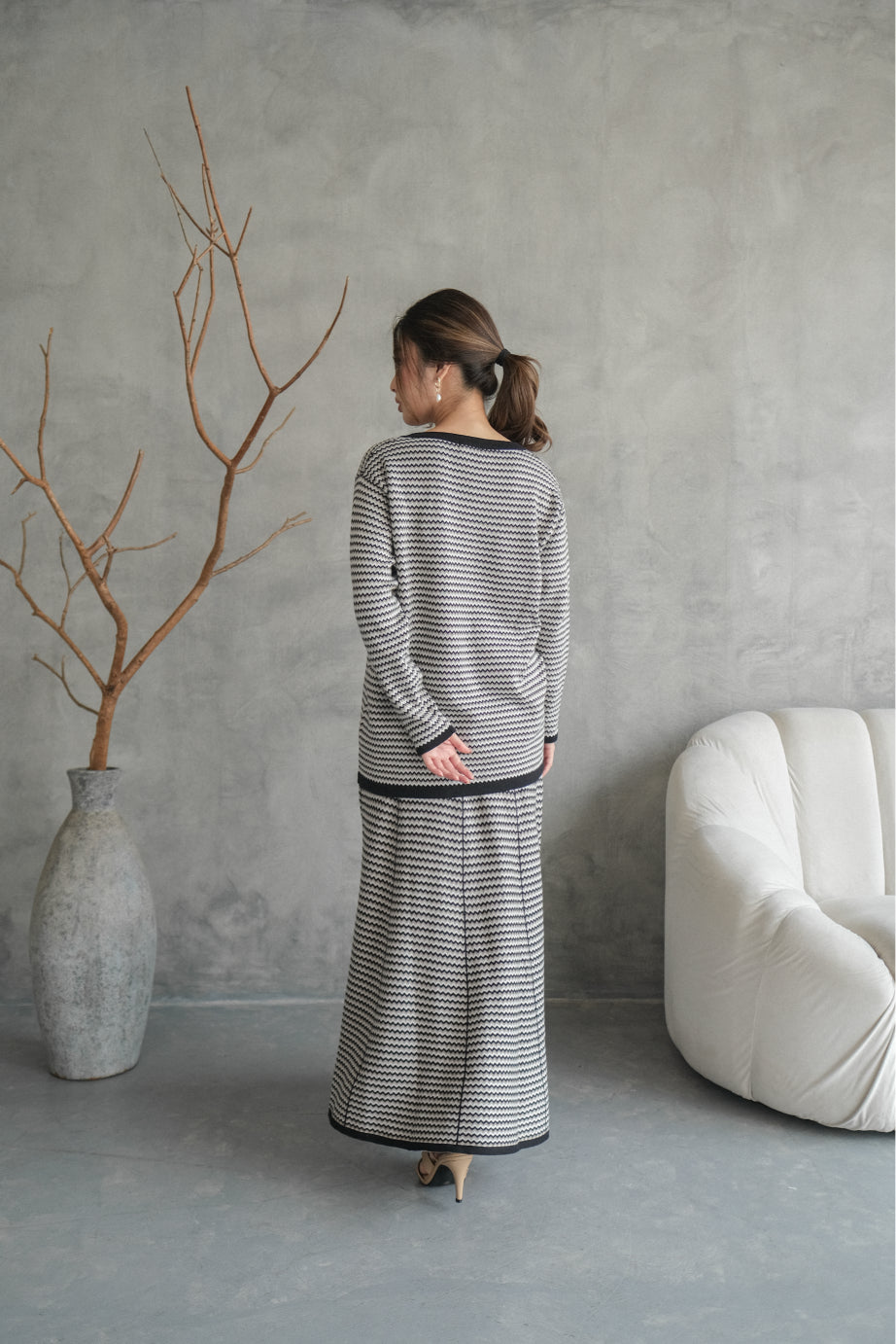 Chiyo Blouse Akira Skirt Knitted set