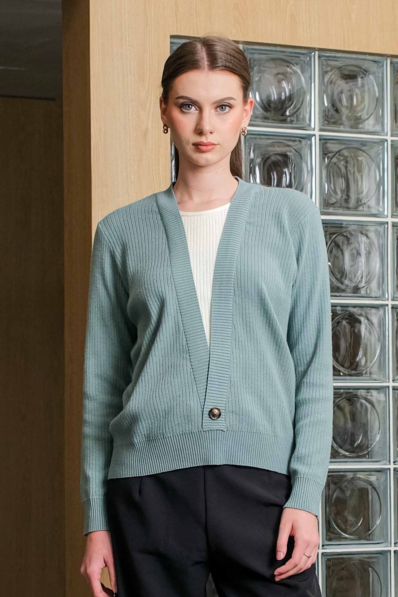 Asiro Chika Top