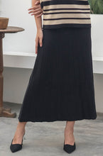 Load image into Gallery viewer, Libby Knitted Skirt Black
