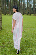 Load image into Gallery viewer, Nabila Linen Dress
