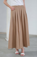 Load image into Gallery viewer, Wendy Semi Woll Skirt
