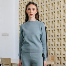 Load image into Gallery viewer, Asiro Akila Top Gaura Pants One Set Setelan Wanita
