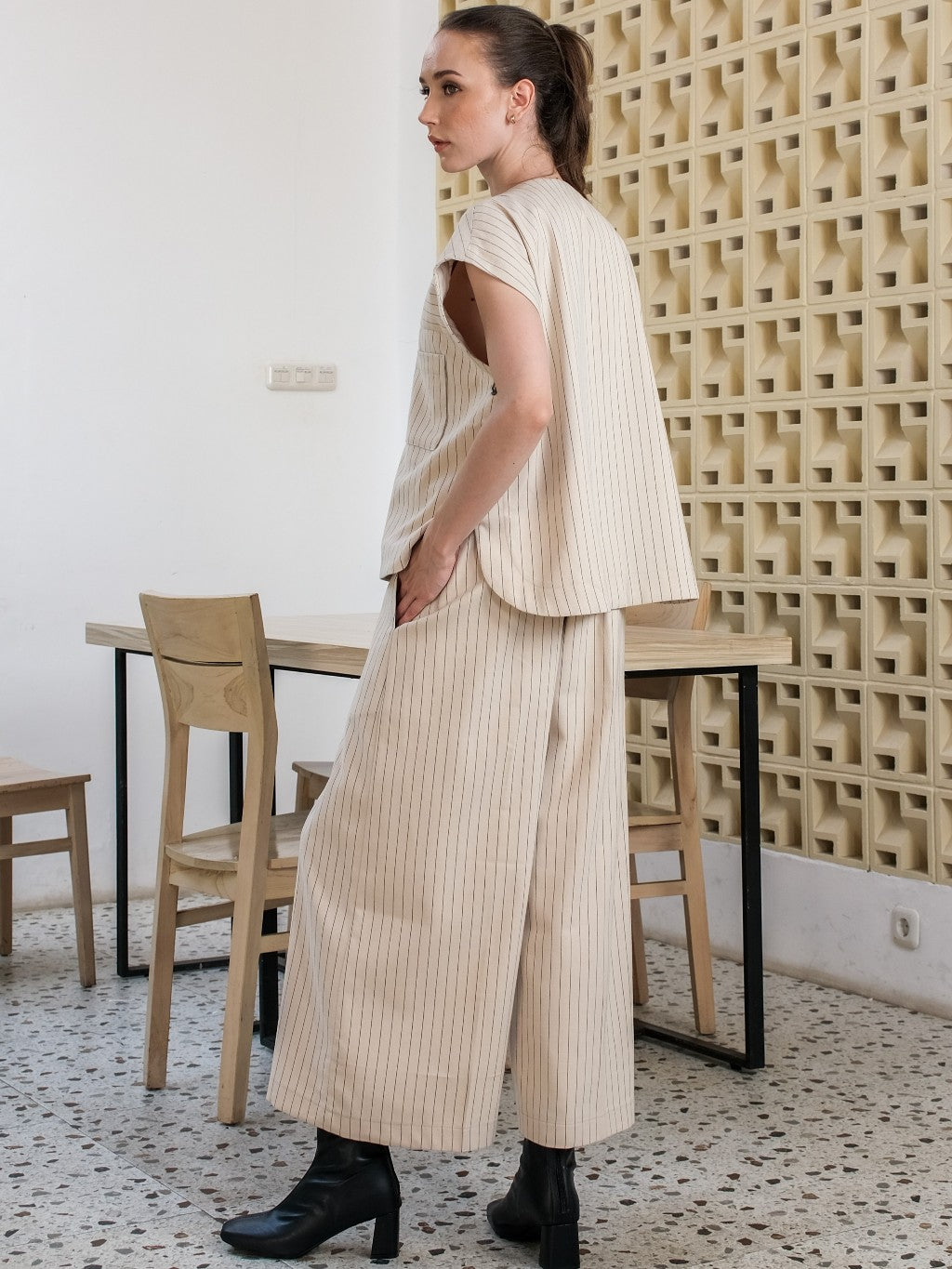 Asiro Etta One Set