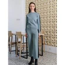 Load image into Gallery viewer, Asiro Akila Top Gaura Pants One Set Setelan Wanita
