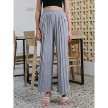 Load image into Gallery viewer, Asiro Yuki Knitt Pants Celana Panjang Kulot Rajut
