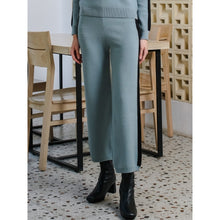 Load image into Gallery viewer, Asiro Akila Top Gaura Pants One Set Setelan Wanita
