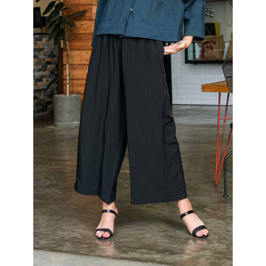Asiro Nora Pants Woolstretch Celana Panjang Wanita Kulot