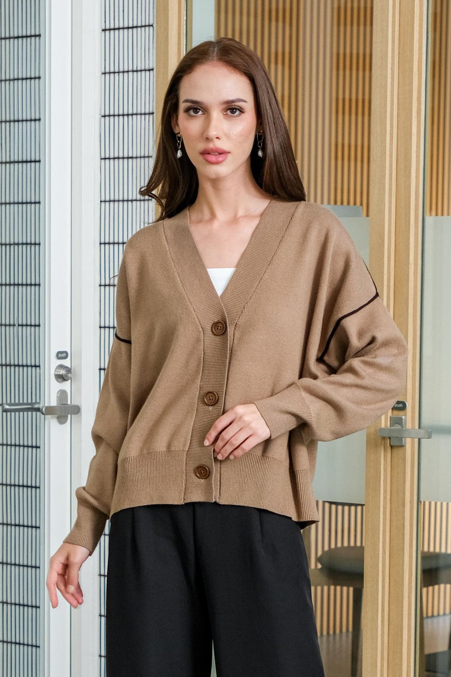 Asiro Cava Knitted Outerwear Cardigan Rajut Lengan Panjang Wanita