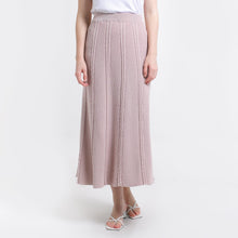 Load image into Gallery viewer, Ivanka Knitted Skirt Dusty Pink
