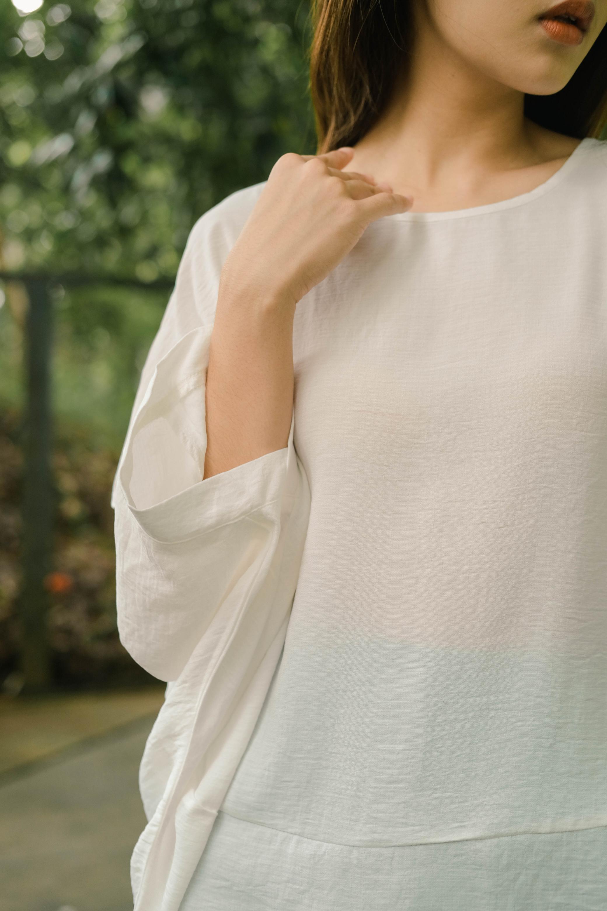 Lara Flowy Blouse White