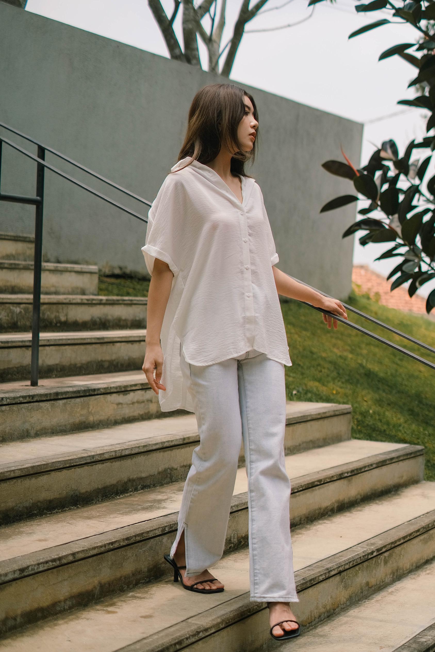 Twila Flowy Blouse