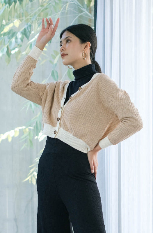 Pingkan Knitted Cotton Outerwear