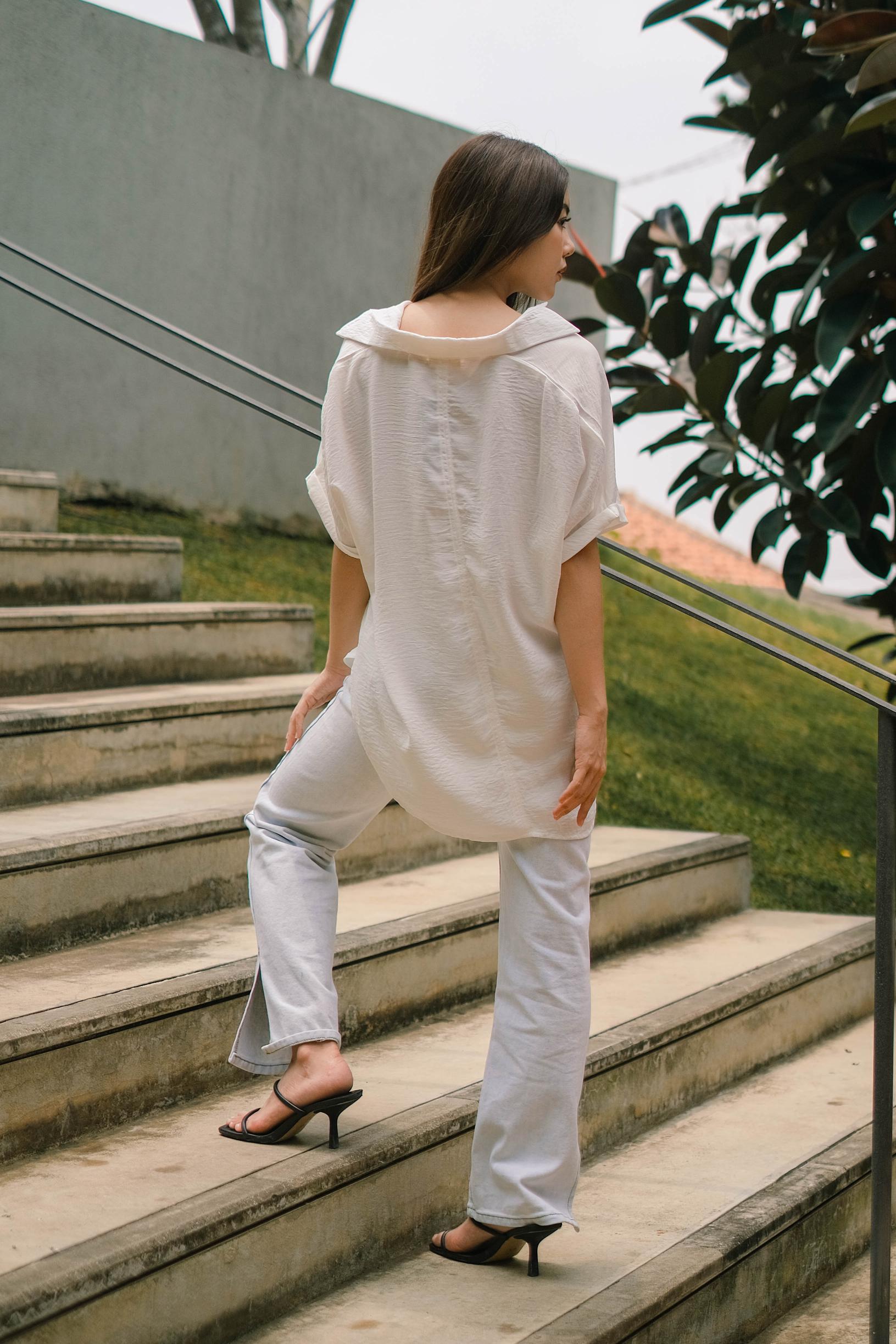 Twila Flowy Blouse