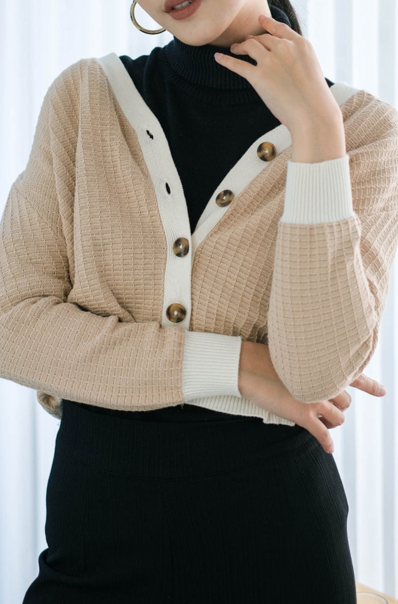Pingkan Knitted Cotton Outerwear