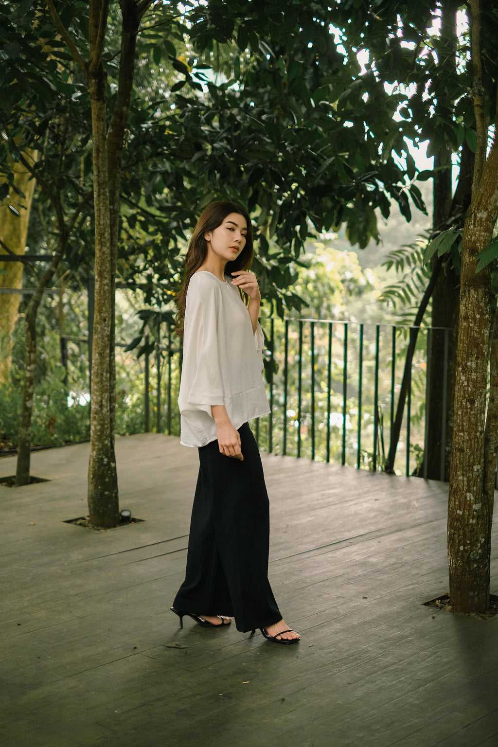 Lara Flowy Blouse White