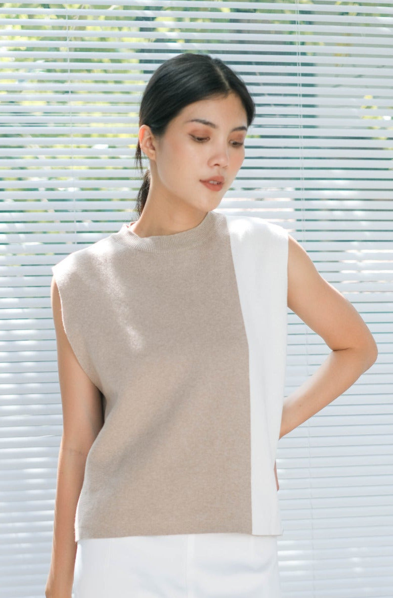 Lavie Knitted Sleeveless Blouse
