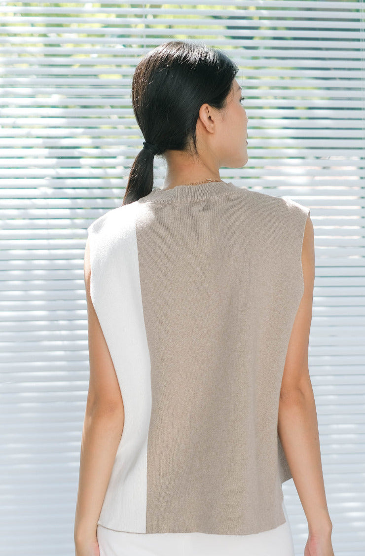 Lavie Knitted Sleeveless Blouse