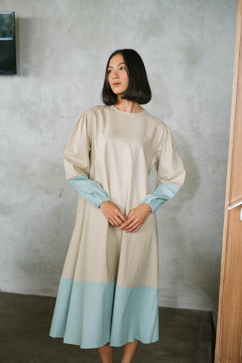 Sherina Linen Dress