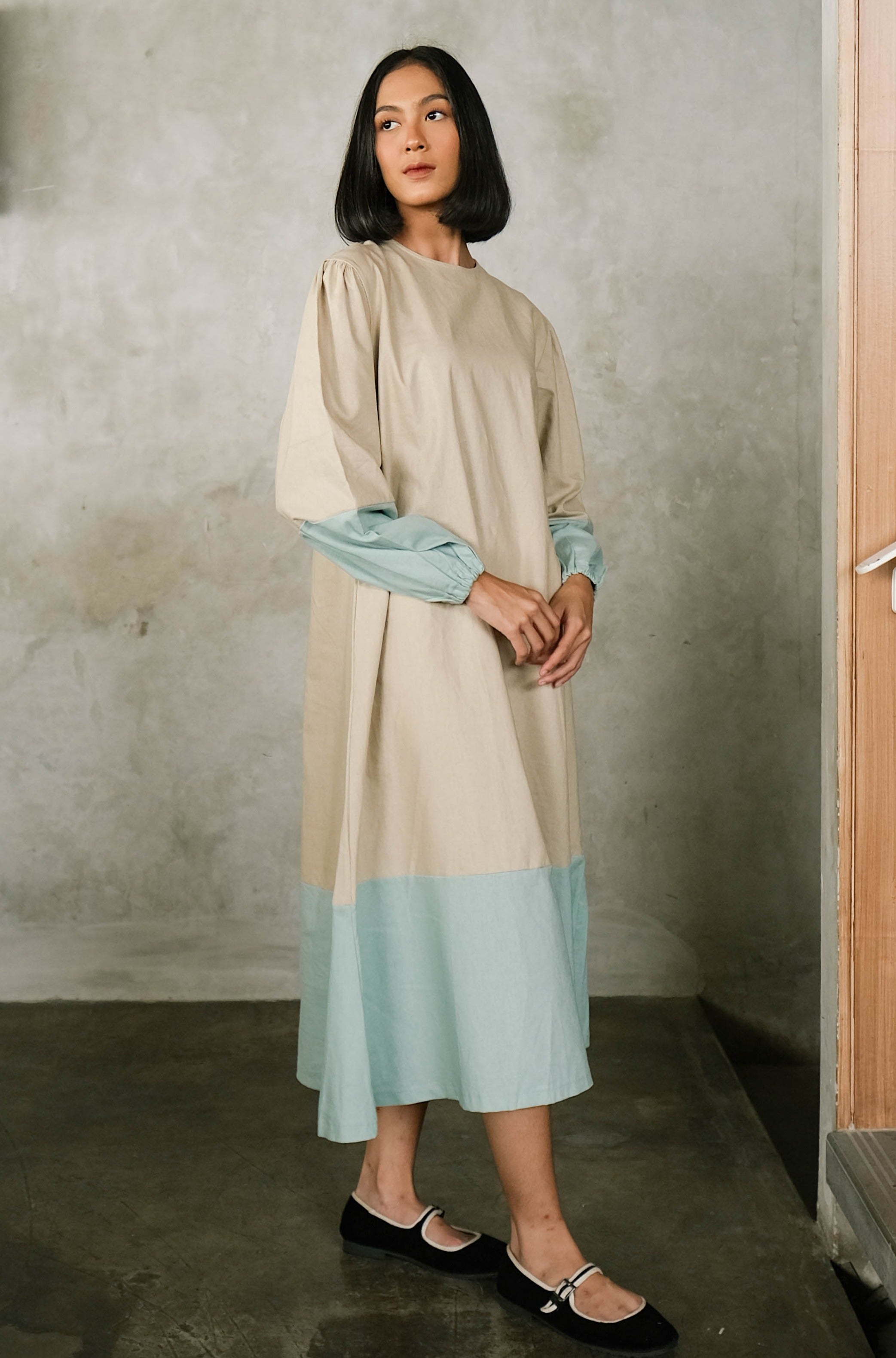 Sherina Linen Dress