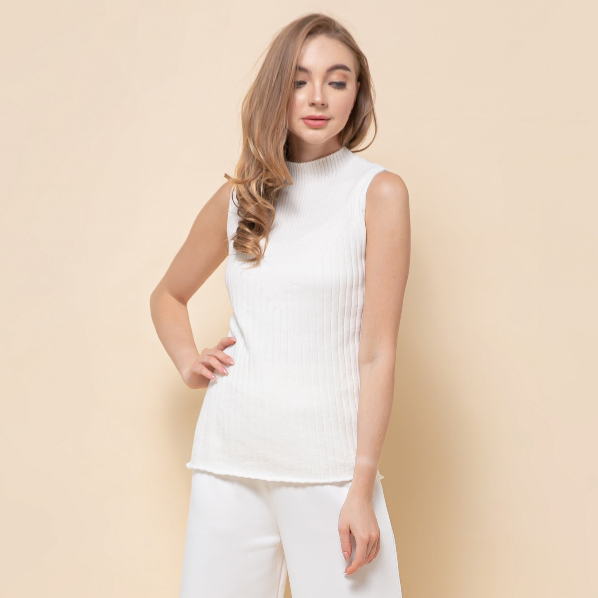 LUNAR WHITE