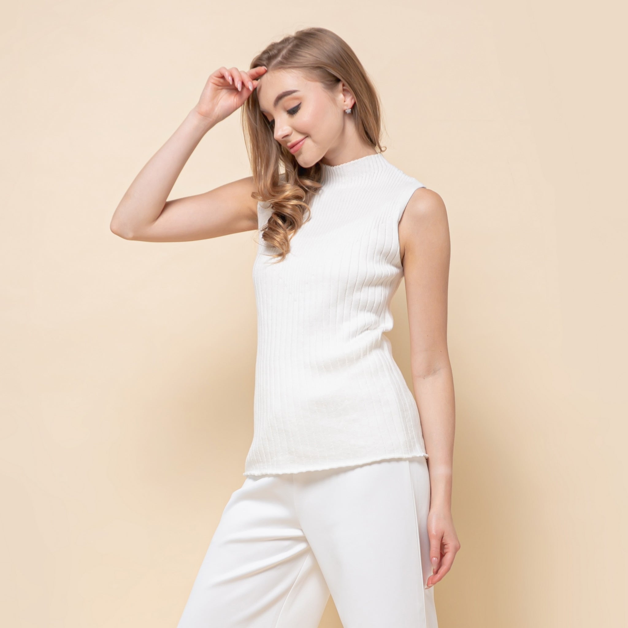 LUNAR WHITE