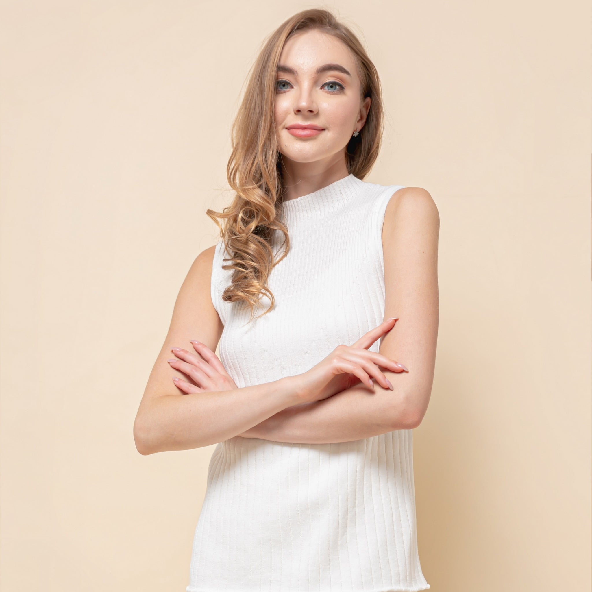 LUNAR WHITE