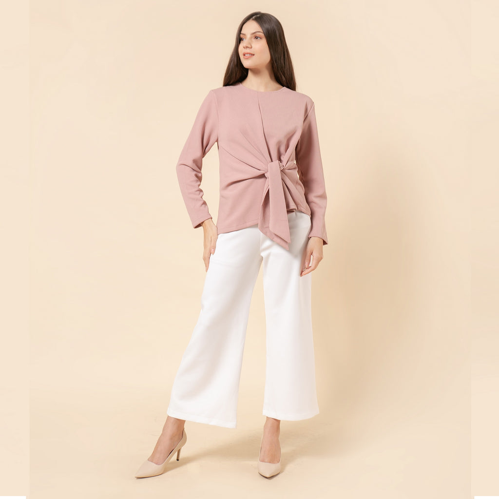 LYNN PINK