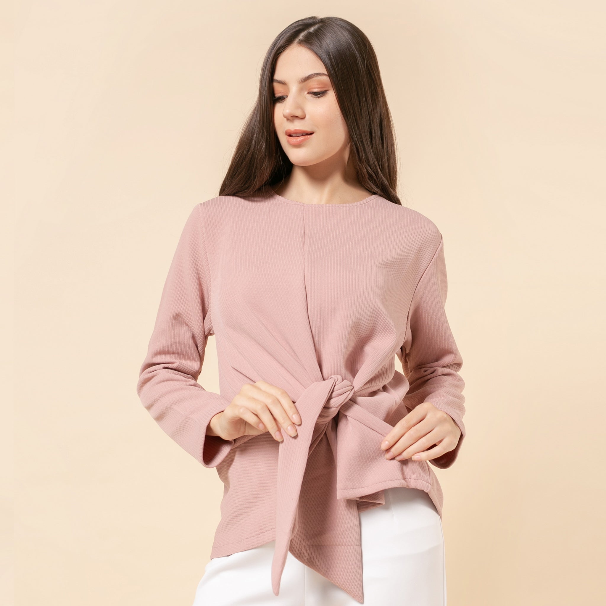 LYNN PINK