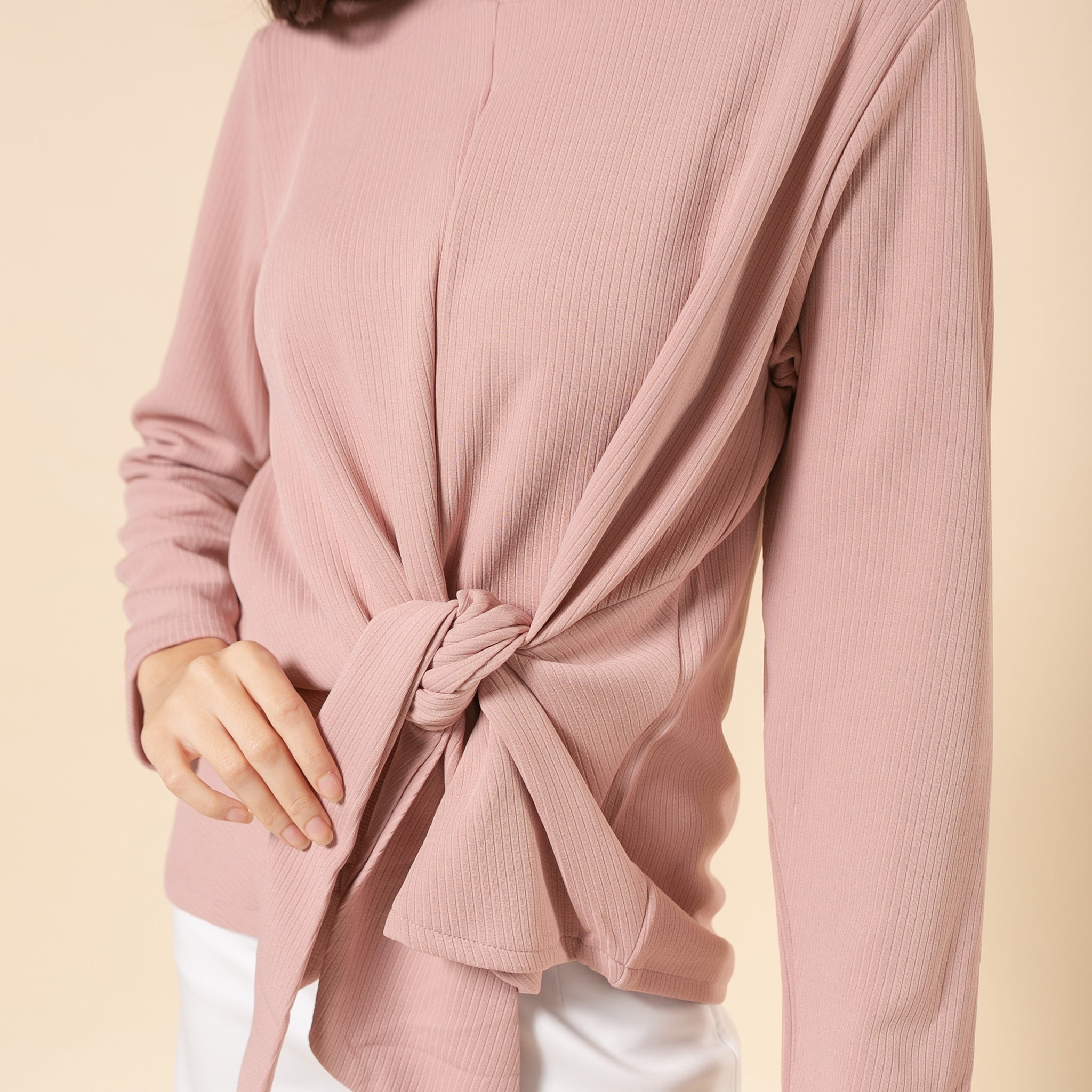 LYNN PINK