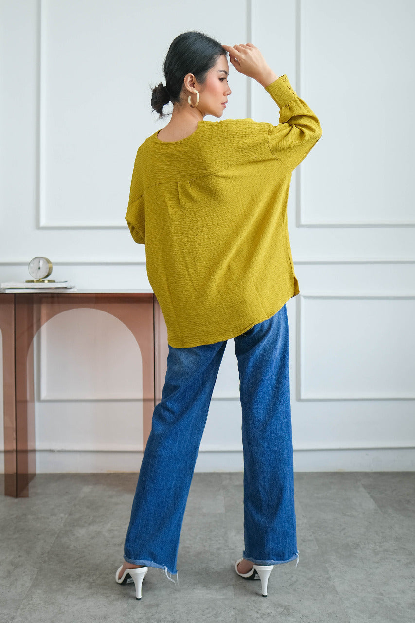 Merta Flowy Blouse