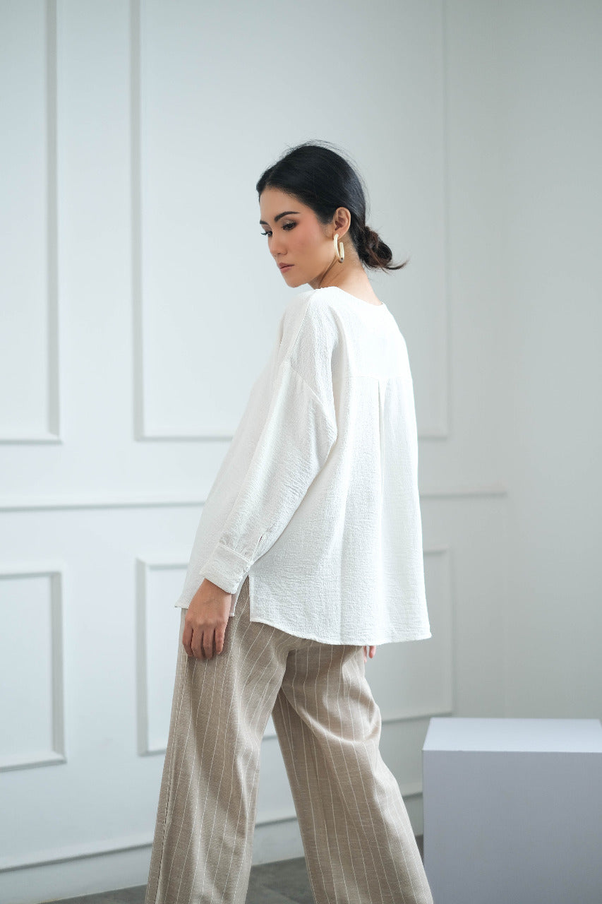 Merta Flowy Blouse