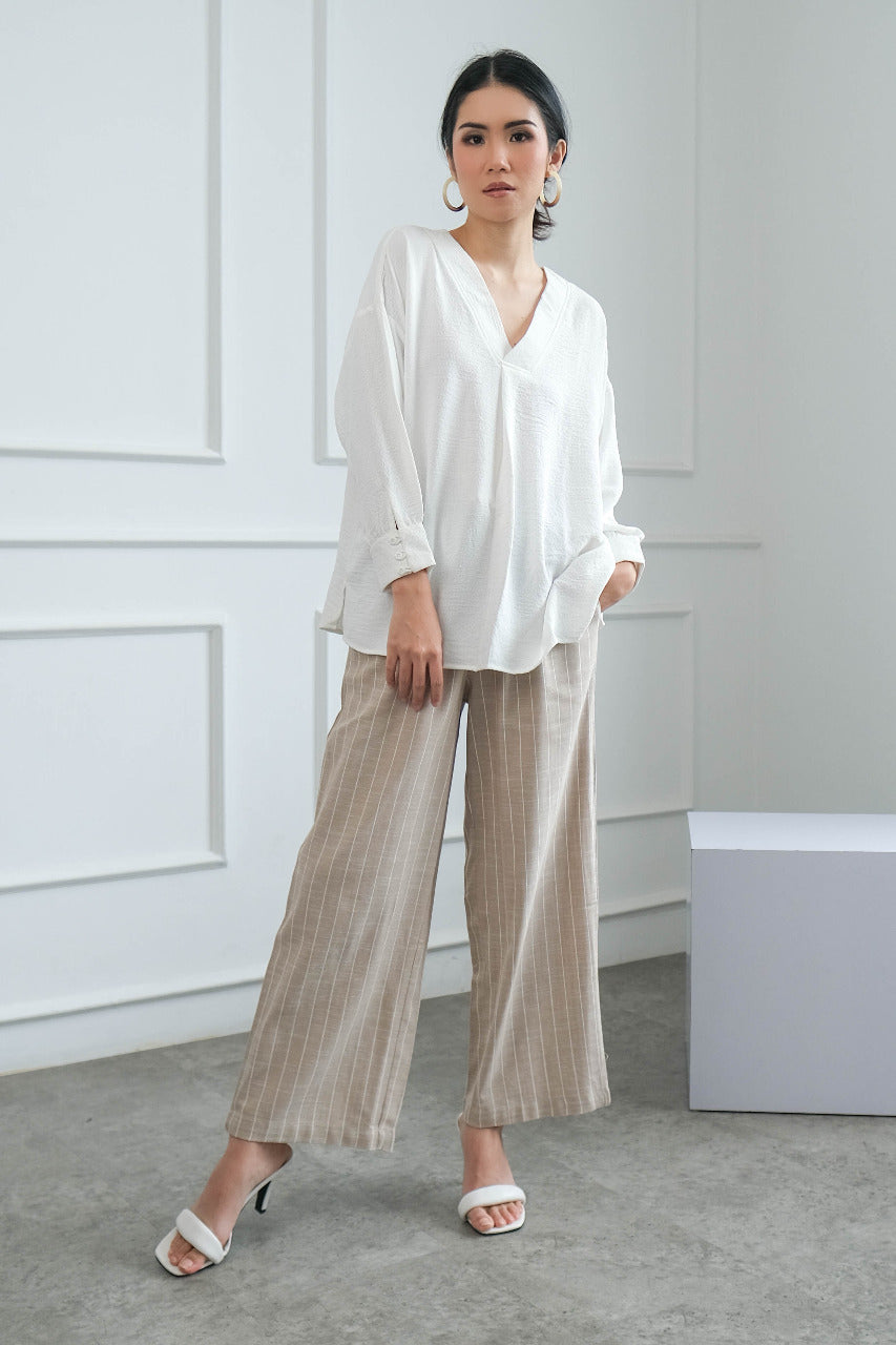 Merta Flowy Blouse