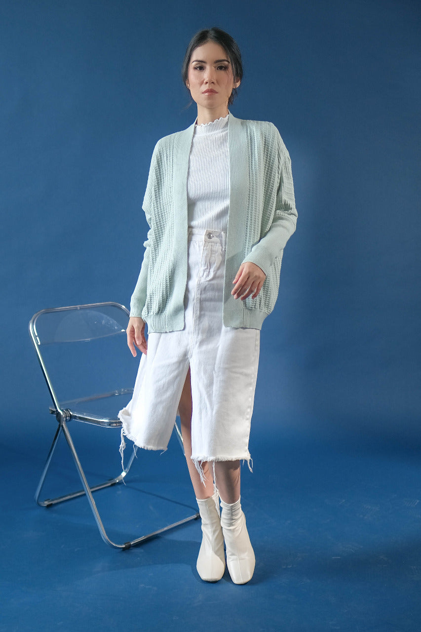 Vevia Knitted Outerwear